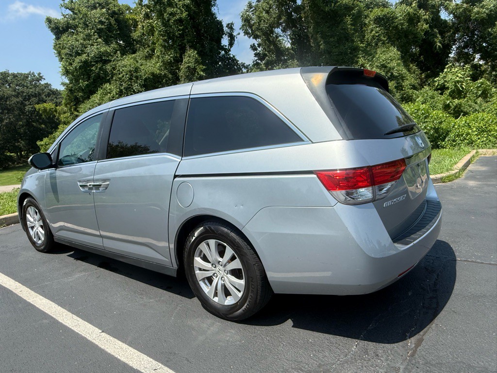 2016 Honda Odyssey Image 7