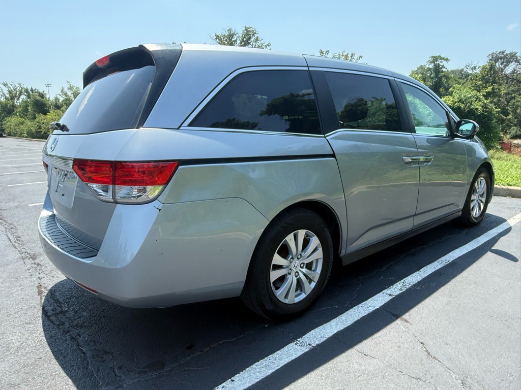 2016 Honda Odyssey Image 9