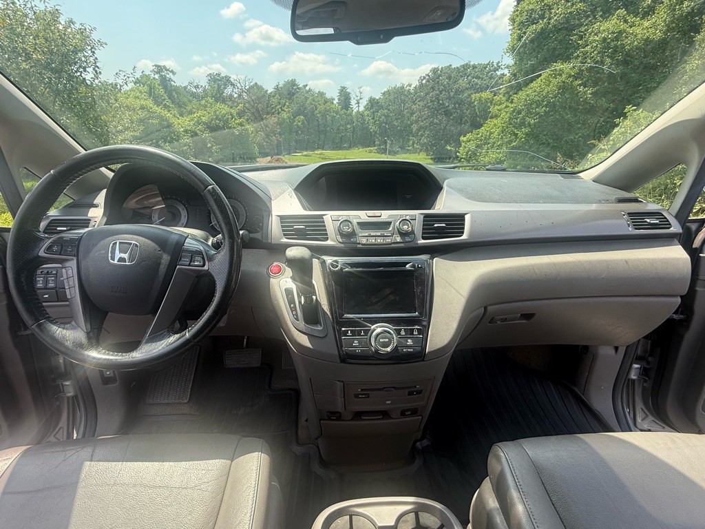 2016 Honda Odyssey Image 11