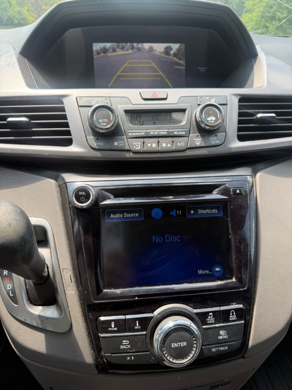 2016 Honda Odyssey Image 18