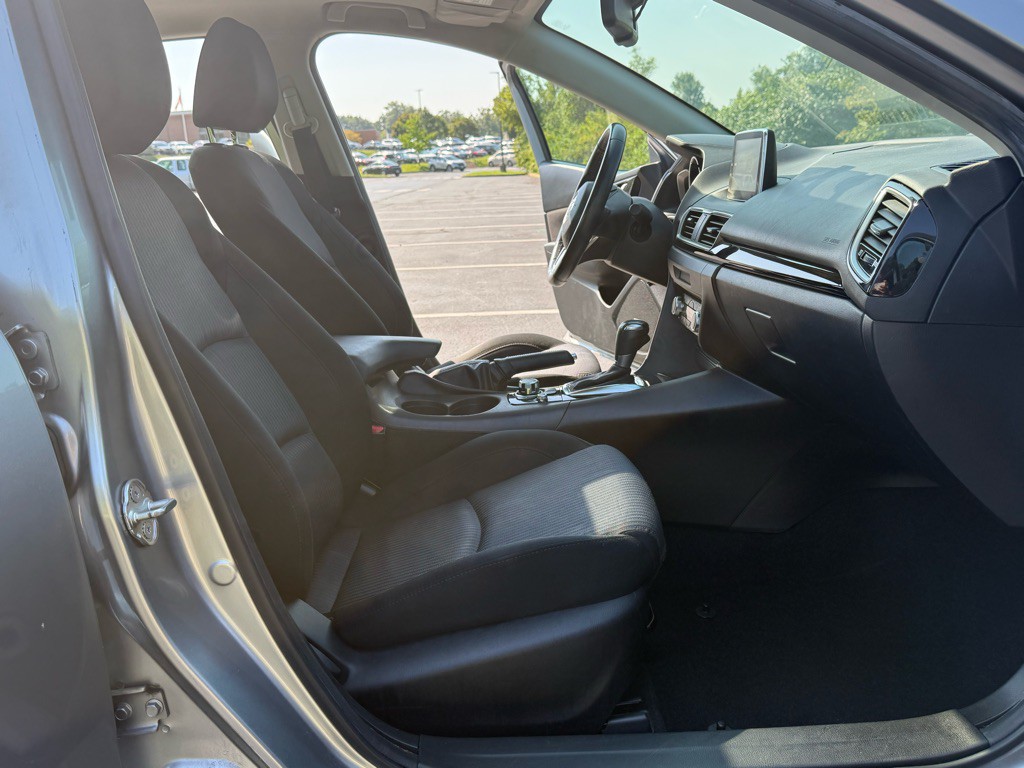 2016 Mazda Mazda3 Image 12