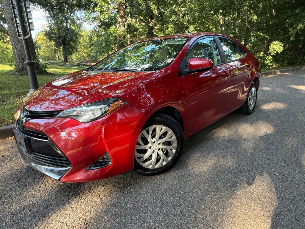 2017 Toyota Corolla Image 1