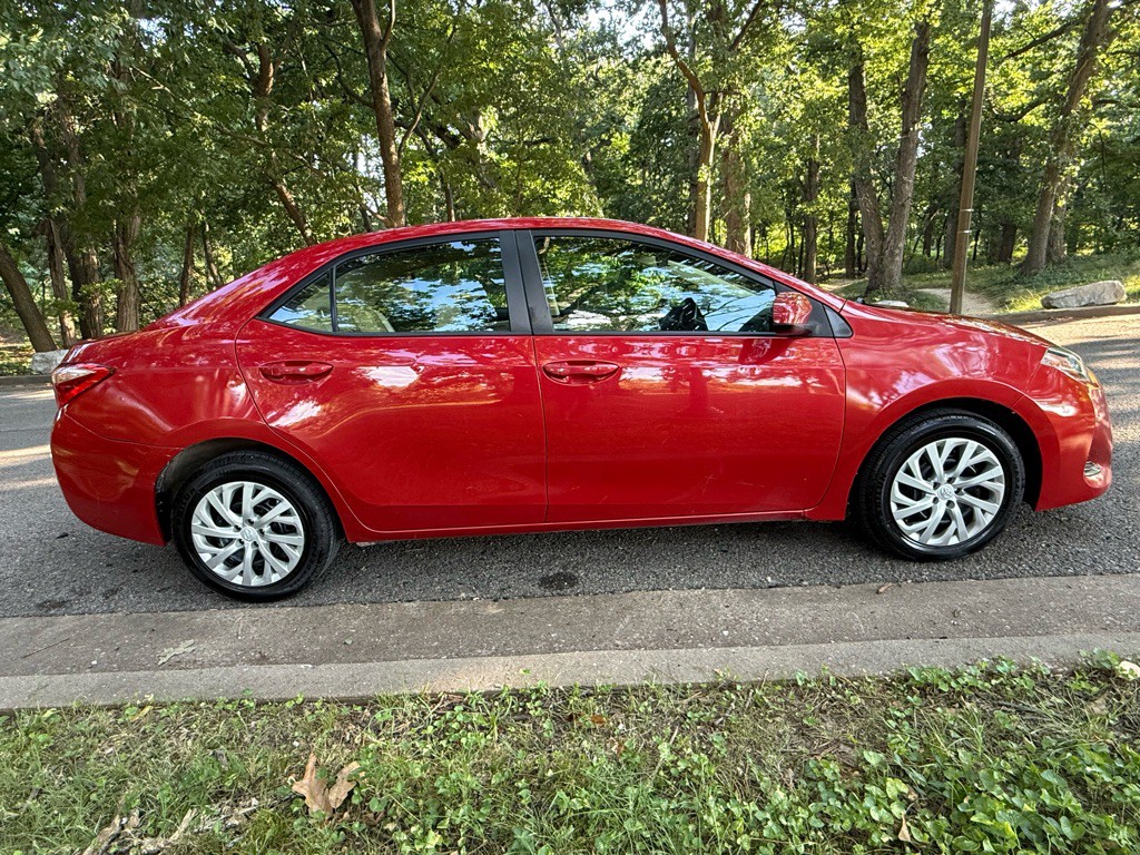 2017 Toyota Corolla Image 6