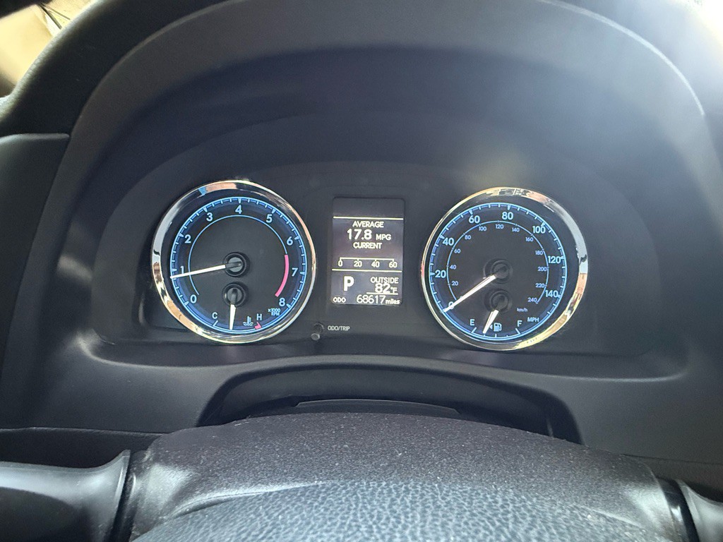 2017 Toyota Corolla Image 17