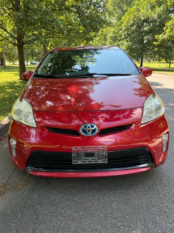2012 Toyota Prius Image 2