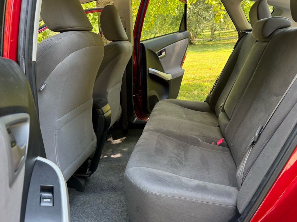 2012 Toyota Prius Image 22
