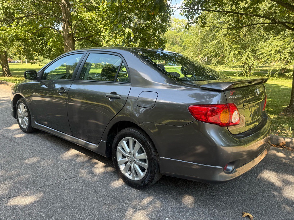 2010 Toyota Corolla Image 7