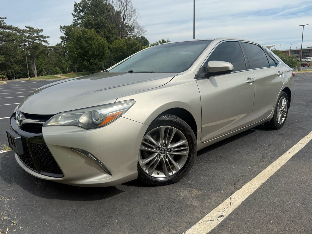 2015 Toyota Camry Image 22