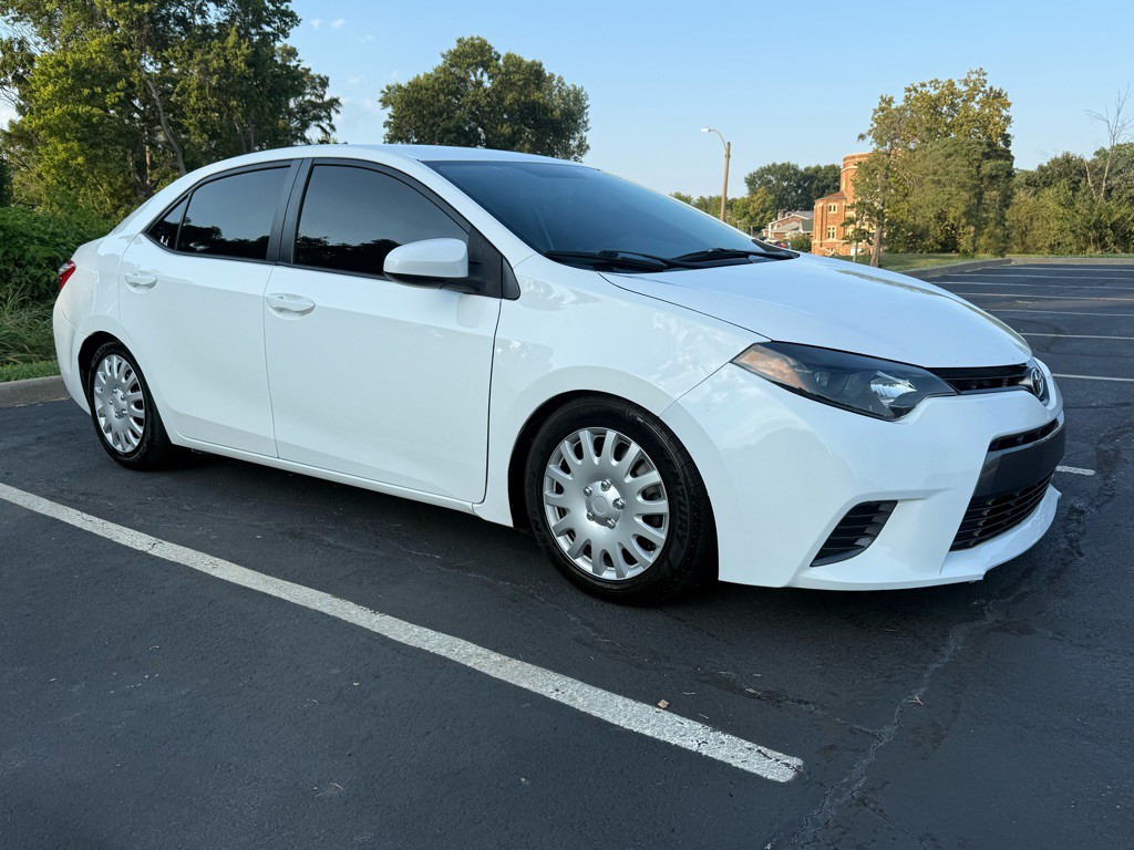 2015 Toyota Corolla Image 4