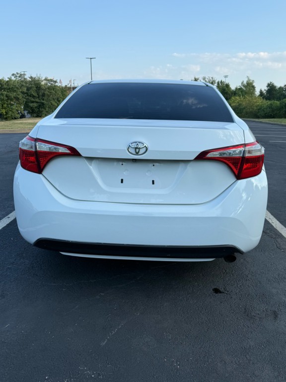 2015 Toyota Corolla Image 8