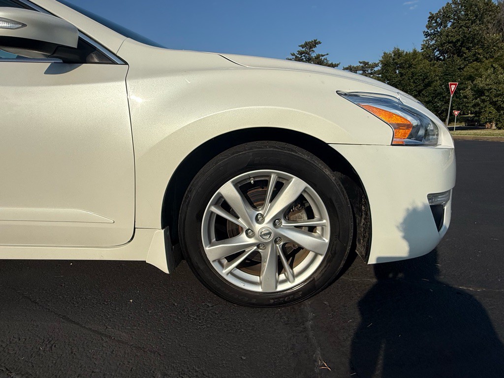 2015 Nissan Altima Image 26