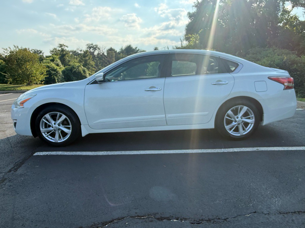 2015 Nissan Altima Image 3