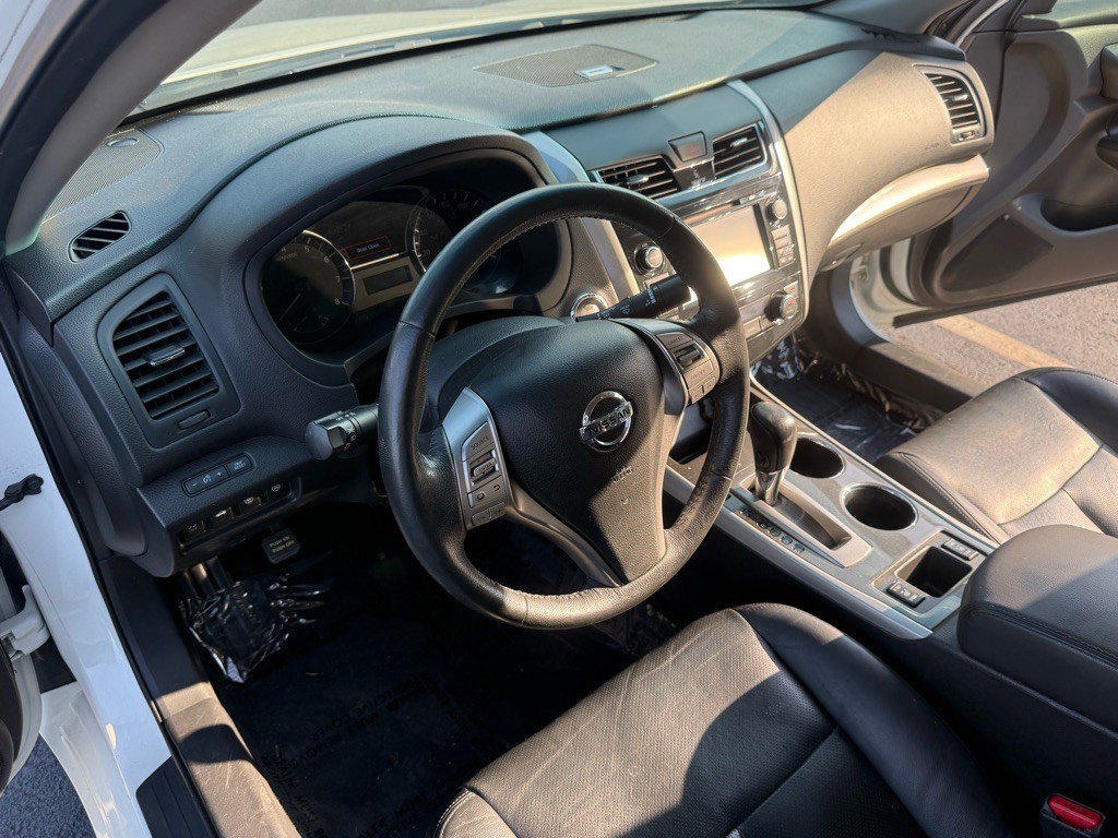 2015 Nissan Altima Image 13
