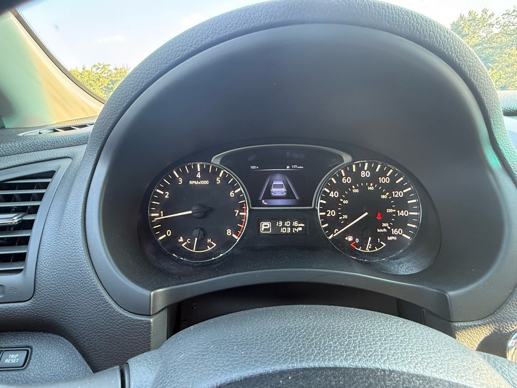 2015 Nissan Altima Image 17