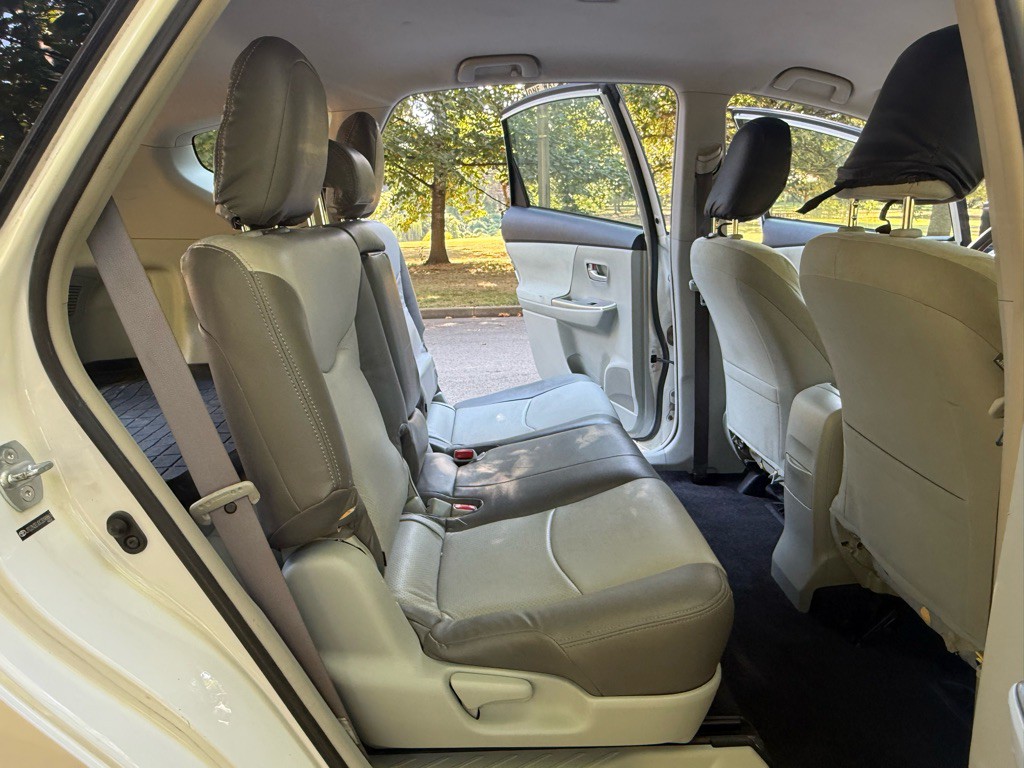 2012 Toyota Prius Image 20