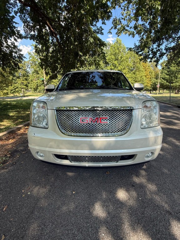 2012 GMC Yukon Image 5
