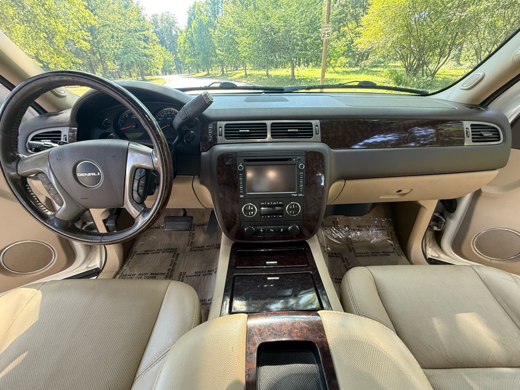 2012 GMC Yukon Image 11