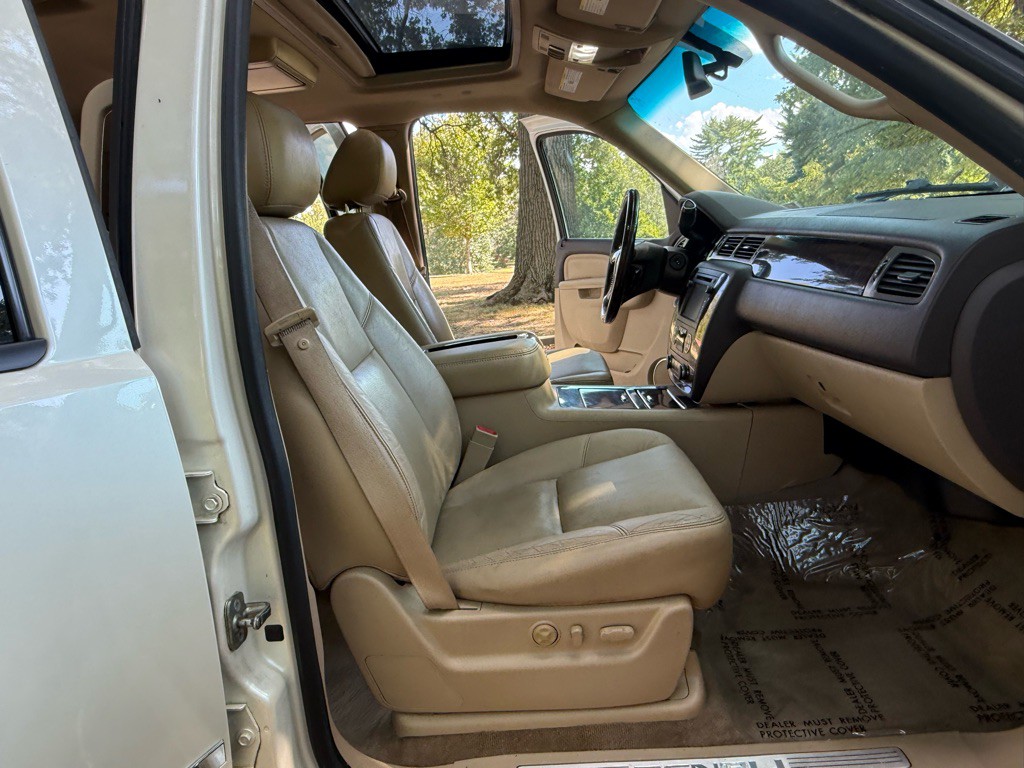 2012 GMC Yukon Image 12
