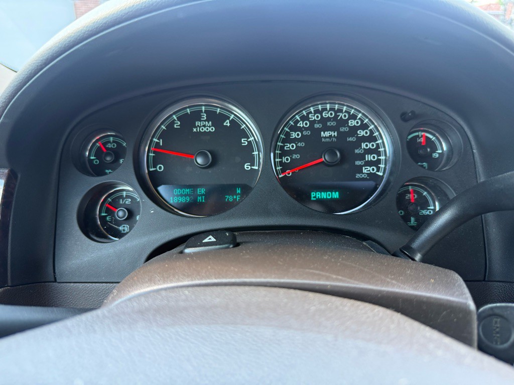2012 GMC Yukon Image 17