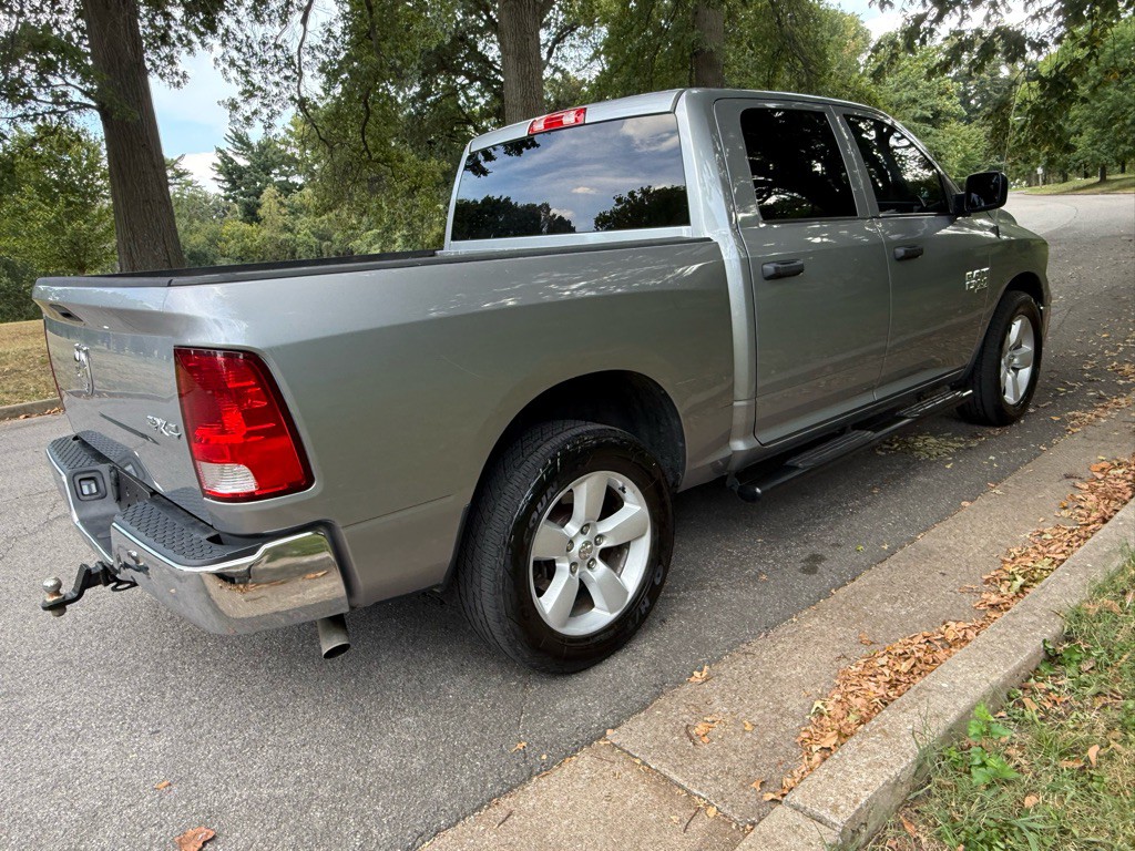 2022 RAM 1500 Image 9