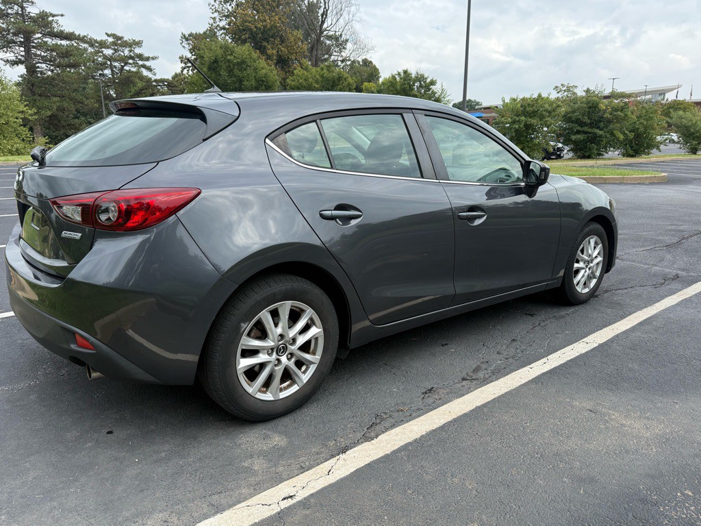 2016 Mazda Mazda3 Image 9