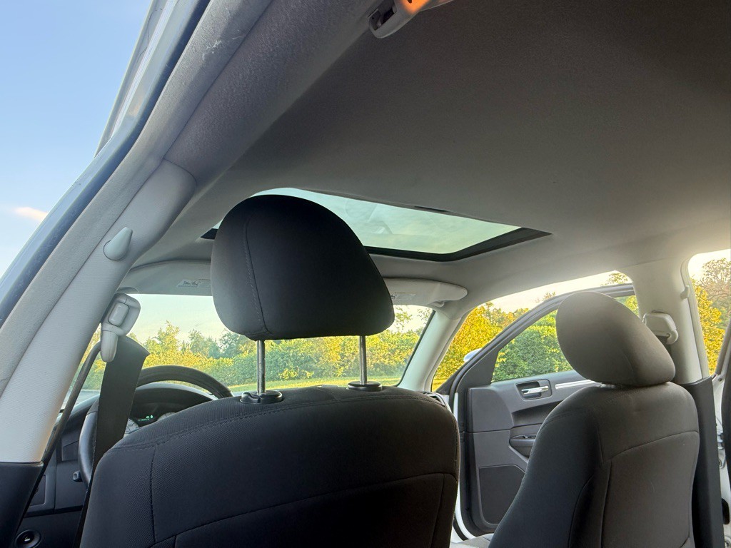 2010 Chrysler 300 Image 17