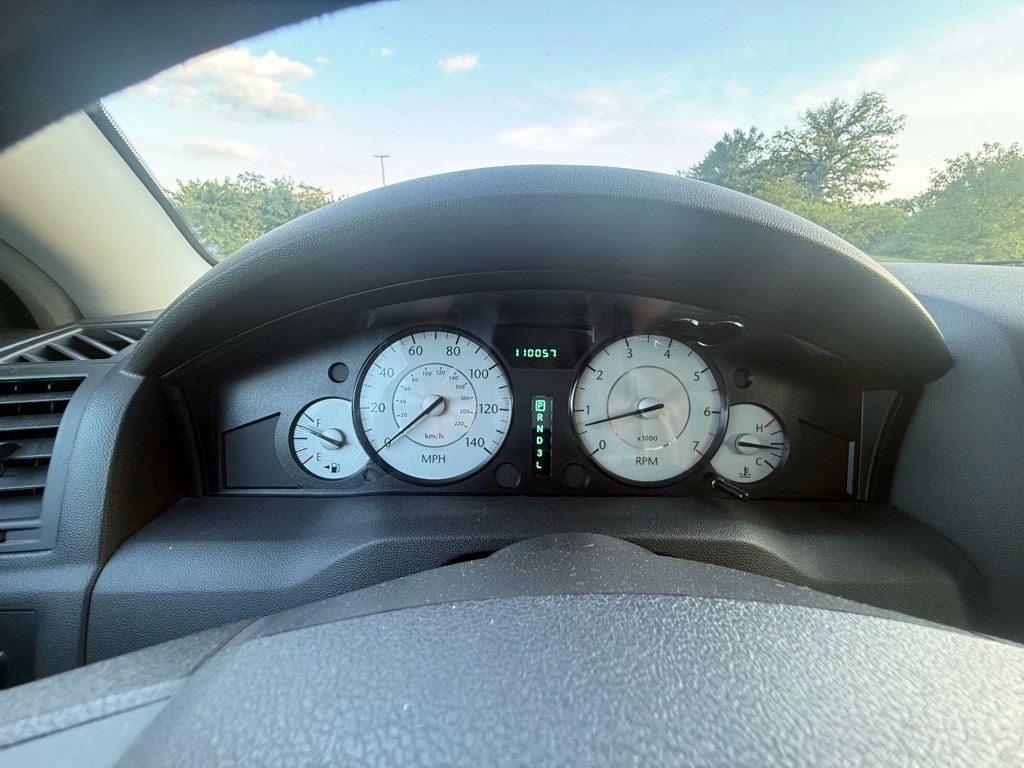 2010 Chrysler 300 Image 23