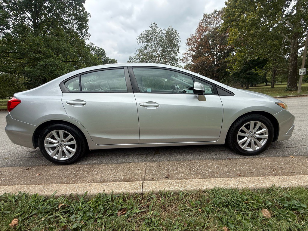 2012 Honda Civic Image 6