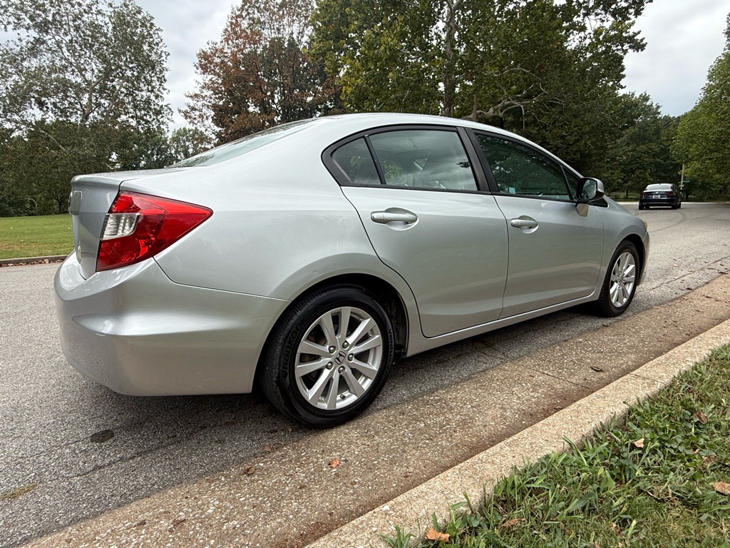 2012 Honda Civic Image 9