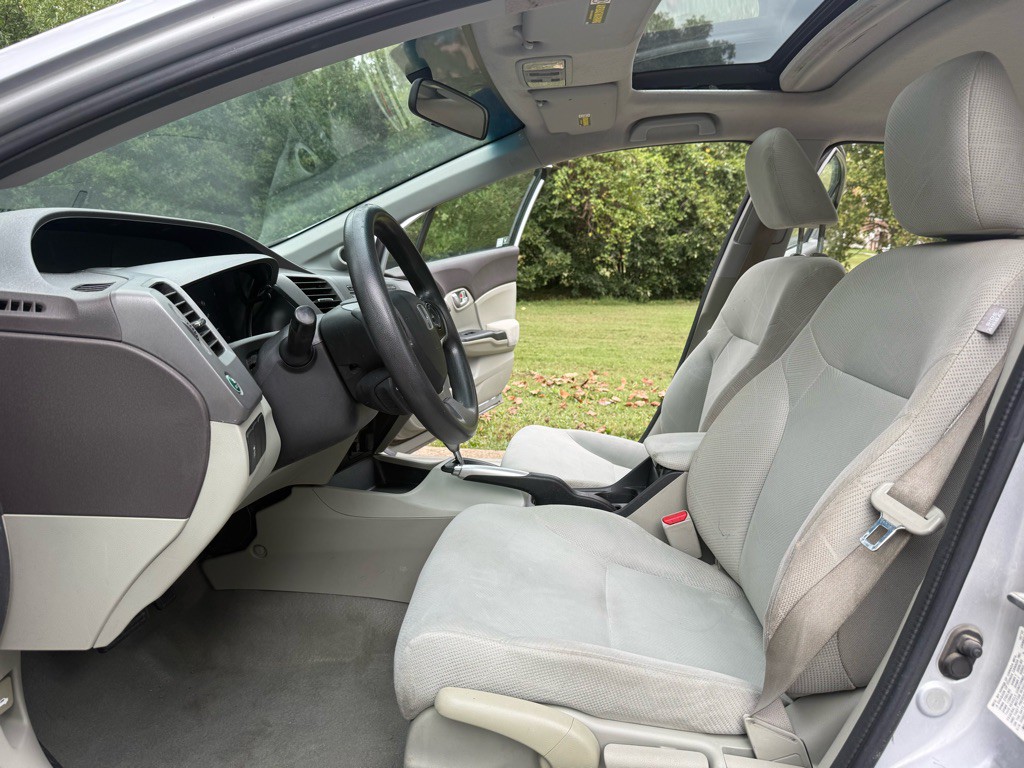 2012 Honda Civic Image 10