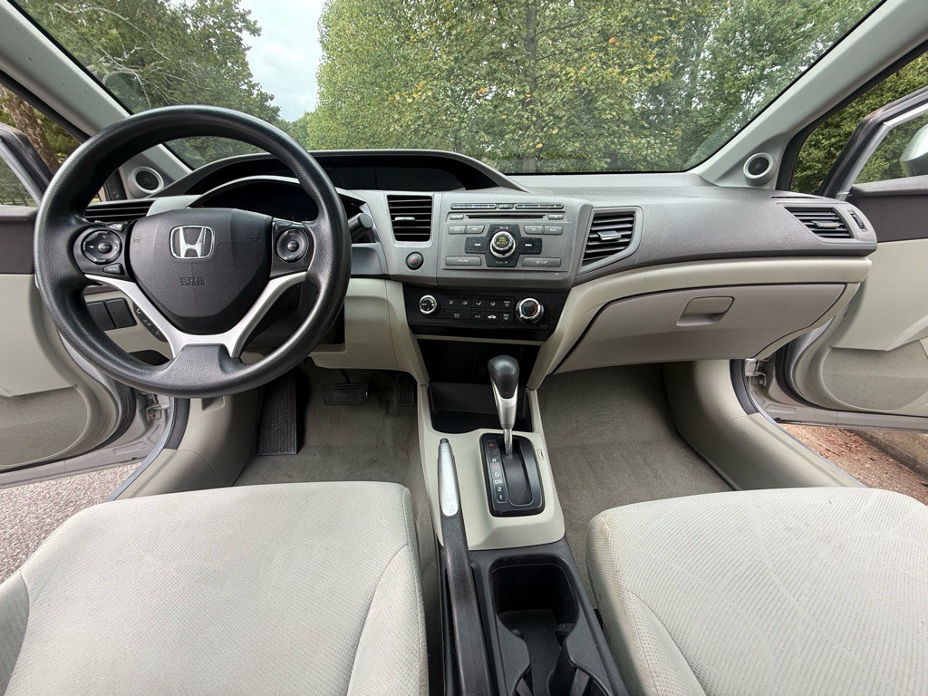 2012 Honda Civic Image 11