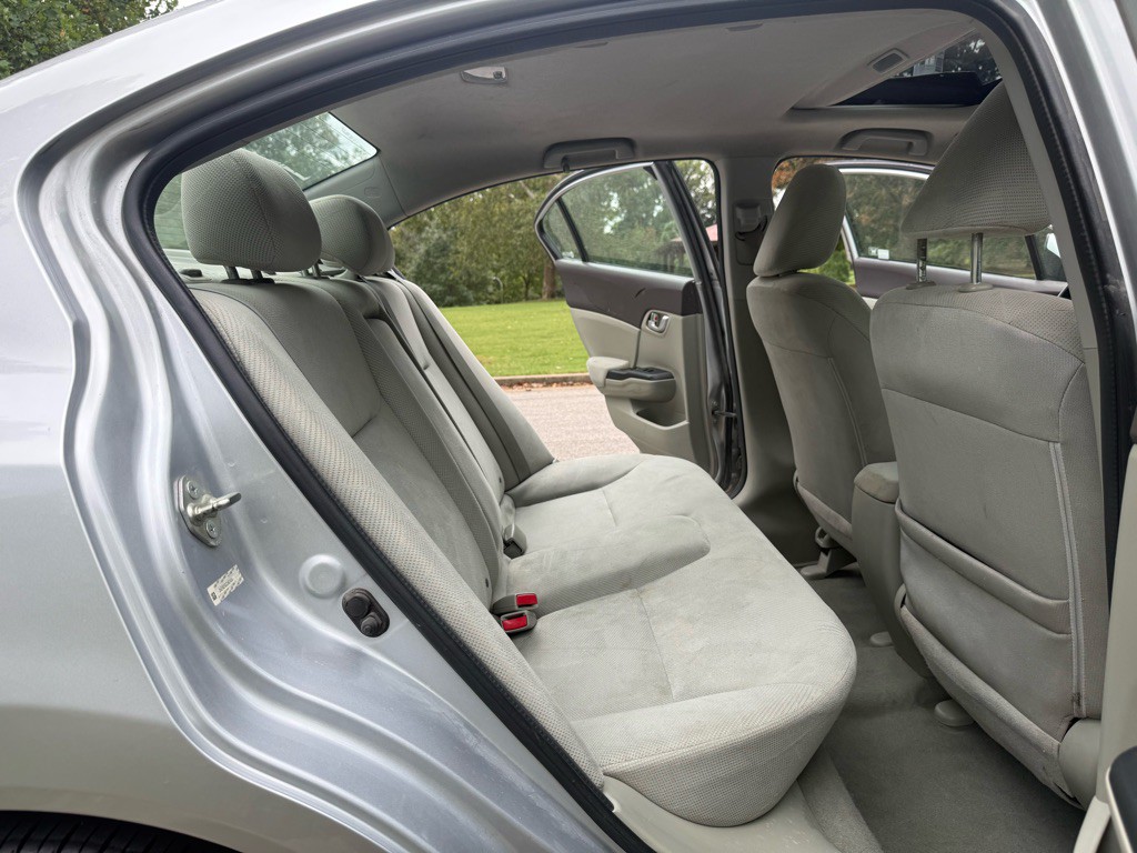 2012 Honda Civic Image 20