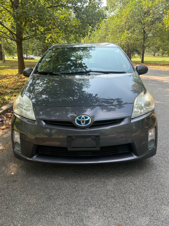 2010 Toyota Prius Image 2