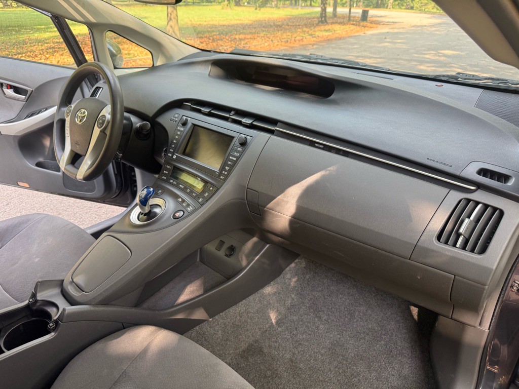 2010 Toyota Prius Image 15