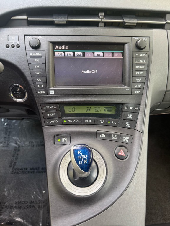 2010 Toyota Prius Image 17