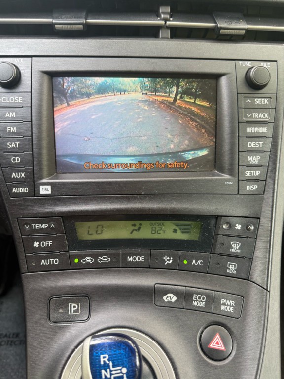 2010 Toyota Prius Image 18
