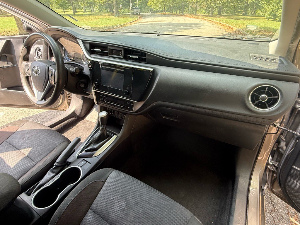 2019 Toyota Corolla Image 15