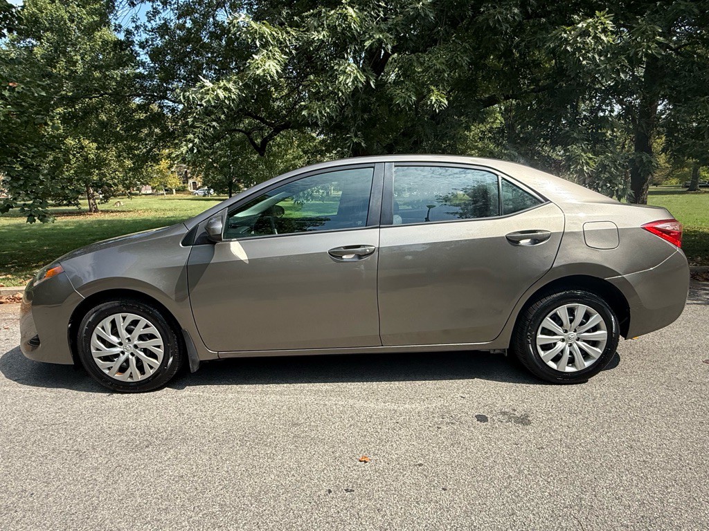2019 Toyota Corolla Image 6