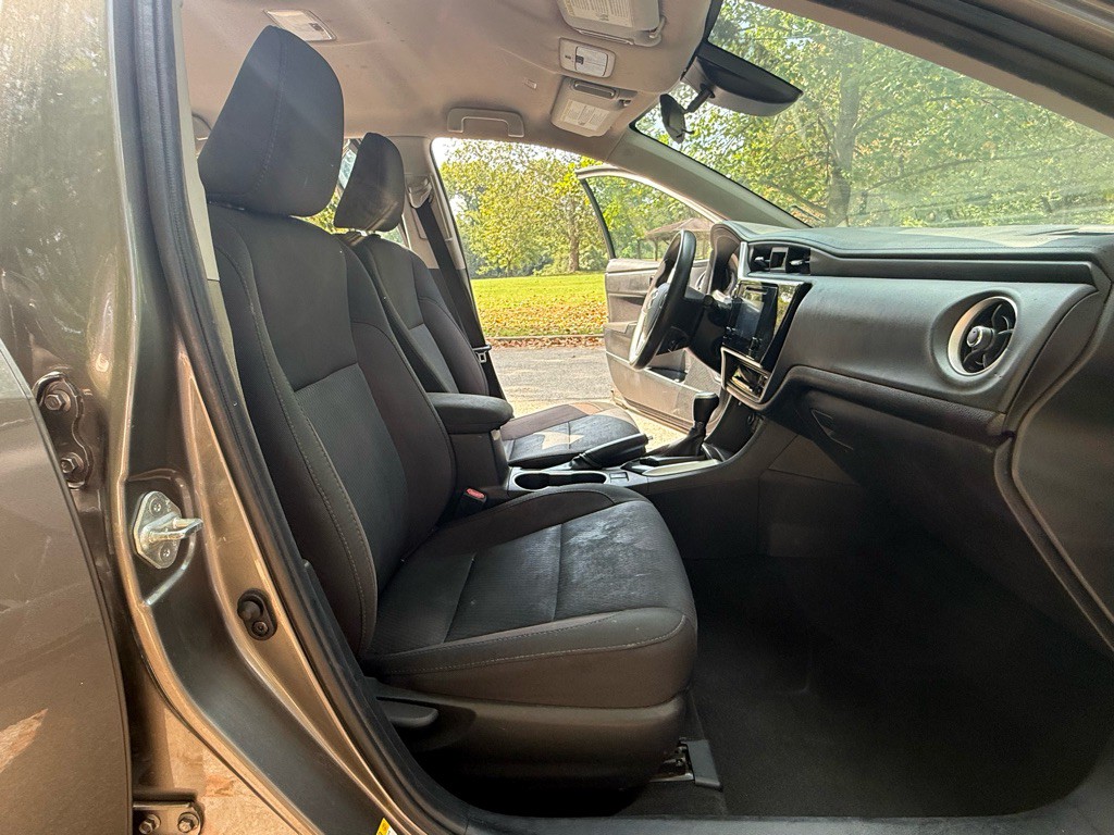 2019 Toyota Corolla Image 12