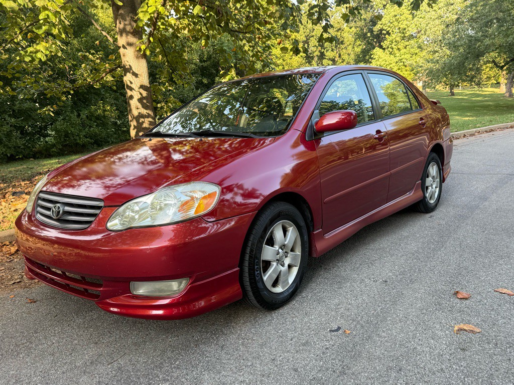2004 Toyota Corolla Image 1