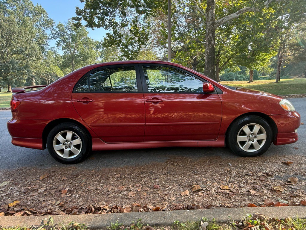 2004 Toyota Corolla Image 6