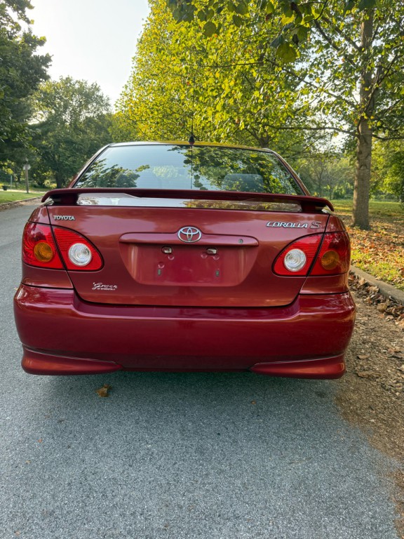 2004 Toyota Corolla Image 8