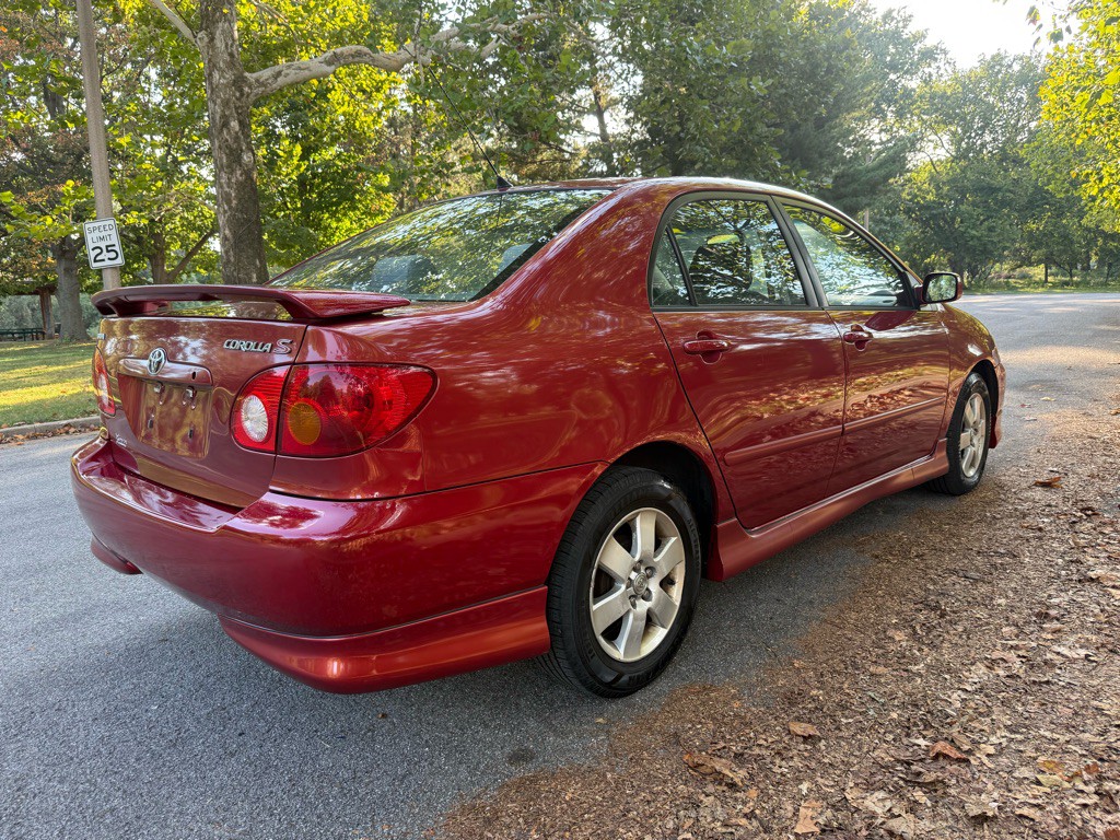 2004 Toyota Corolla Image 9