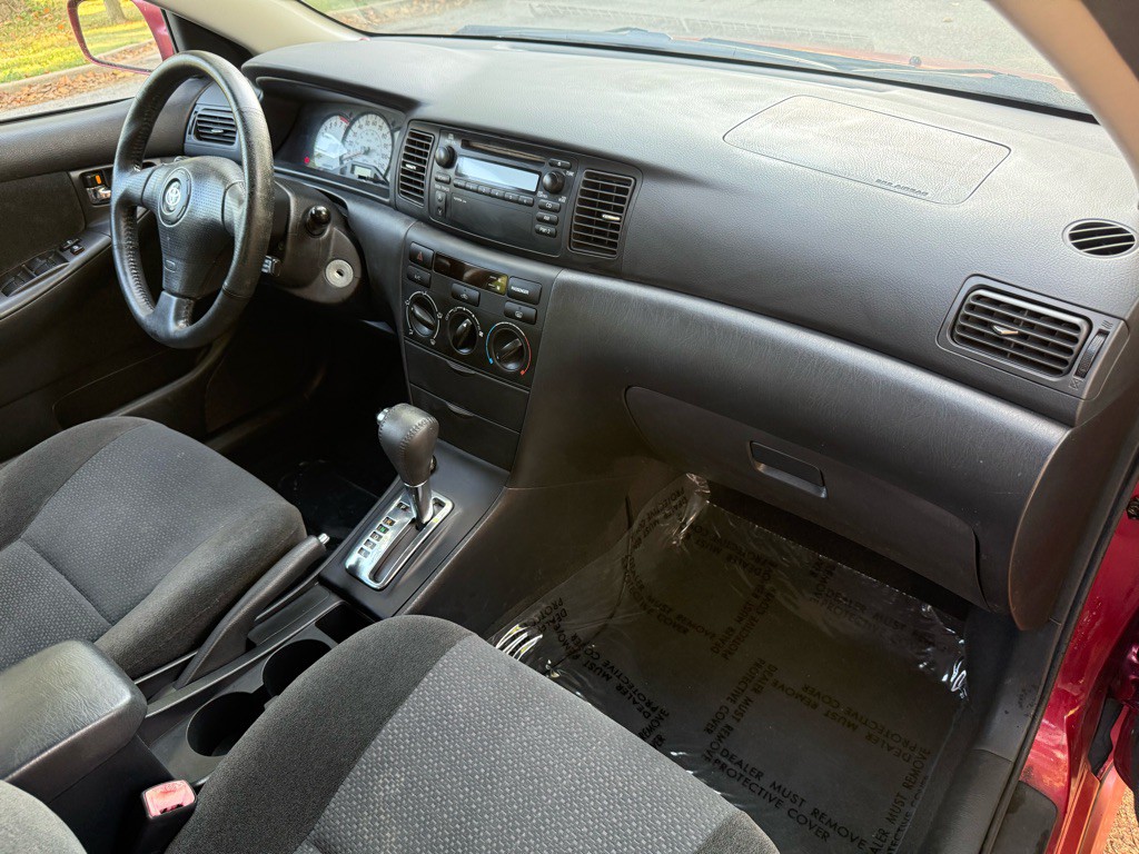 2004 Toyota Corolla Image 15
