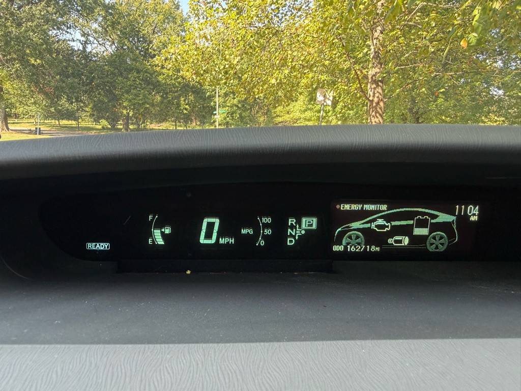 2010 Toyota Prius Image 16