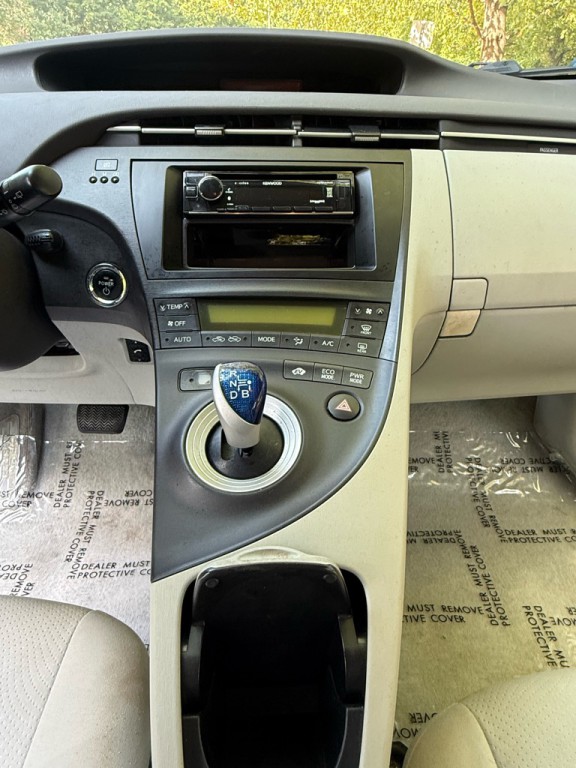 2010 Toyota Prius Image 18