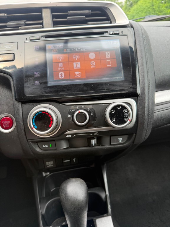 2015 Honda Fit Image 17