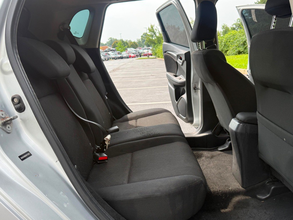 2015 Honda Fit Image 19