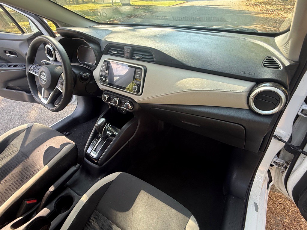 2021 Nissan Versa Image 14