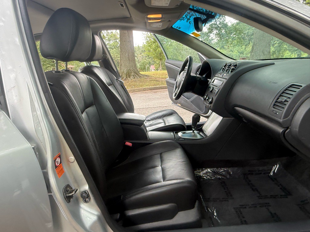 2008 Nissan Altima Image 9